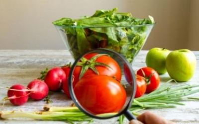 Φρούτα και λαχανικά «ποτισμένα» με φυτοφάρμακα