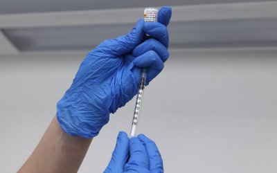 Κορoνοϊός: Τη Δευτέρα 27 Ιουνίου ανοίγει η πλατφόρμα για τέταρτη δόση για όλους άνω των 30