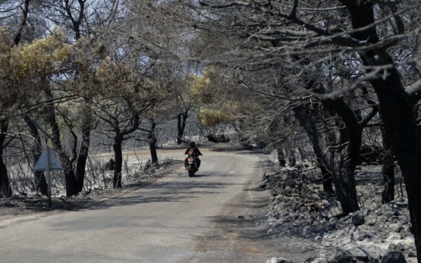 Τα Κύθηρα μετρούν πληγές, στάχτη 20.000 στρέμματα