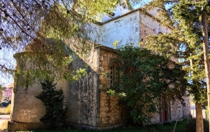 Δυο ακόμη κτίρια «στολίδια» της Κεφαλονιάς που ρημάζουν [εικόνες]