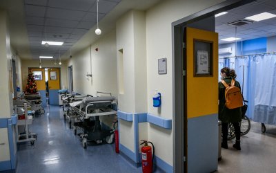 Βρέφος με μηνιγγίτιδα: Σοκάρουν τα στοιχεία, διάγνωση από το τηλέφωνο - Παρέμβαση βουλευτή για να σωθεί το παιδί