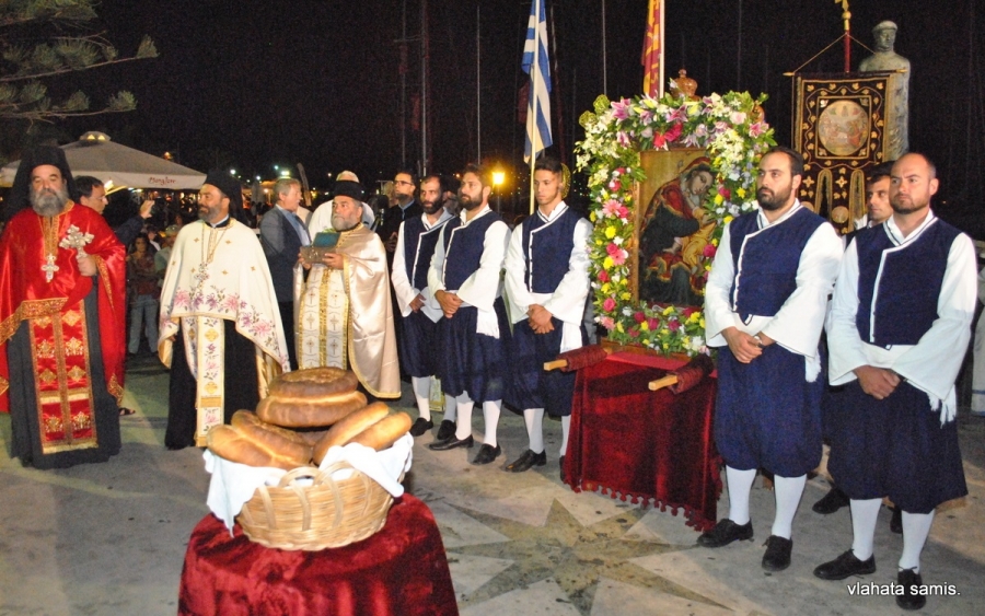 Σάμη - Αντιμήρι: Με λαμπρότητα ο μεθεόρτιος Εσπερινός και η λιτάνευση της εικόνας της Παναγίας