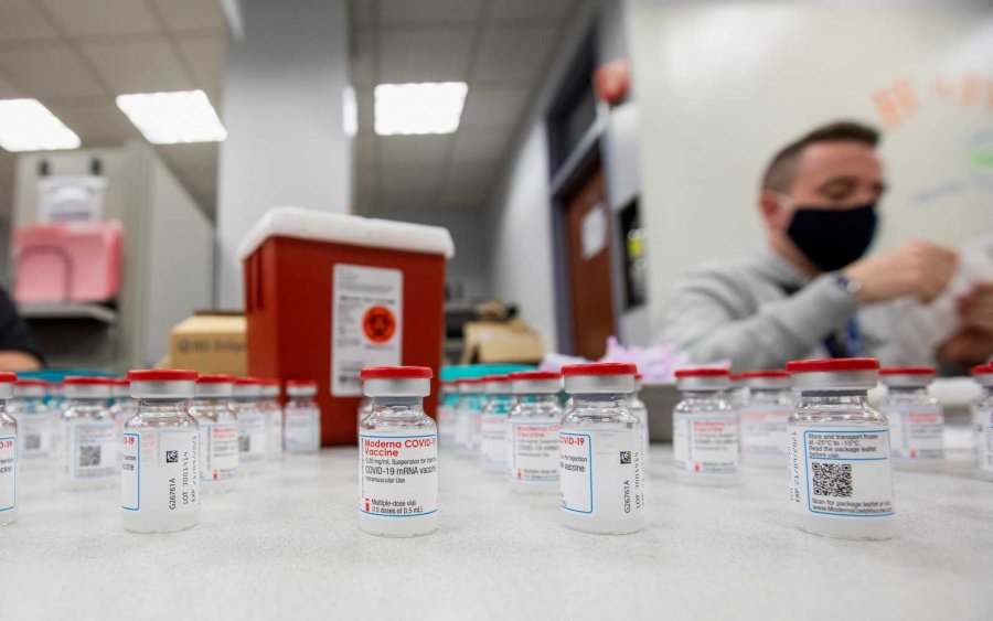 Κορονοϊός: Πάνω από 4,5 εκατομμύρια δόσεις εμβολίου μόνο από τη Pfizer στην Ελλάδα μέχρι τον Ιούνιο