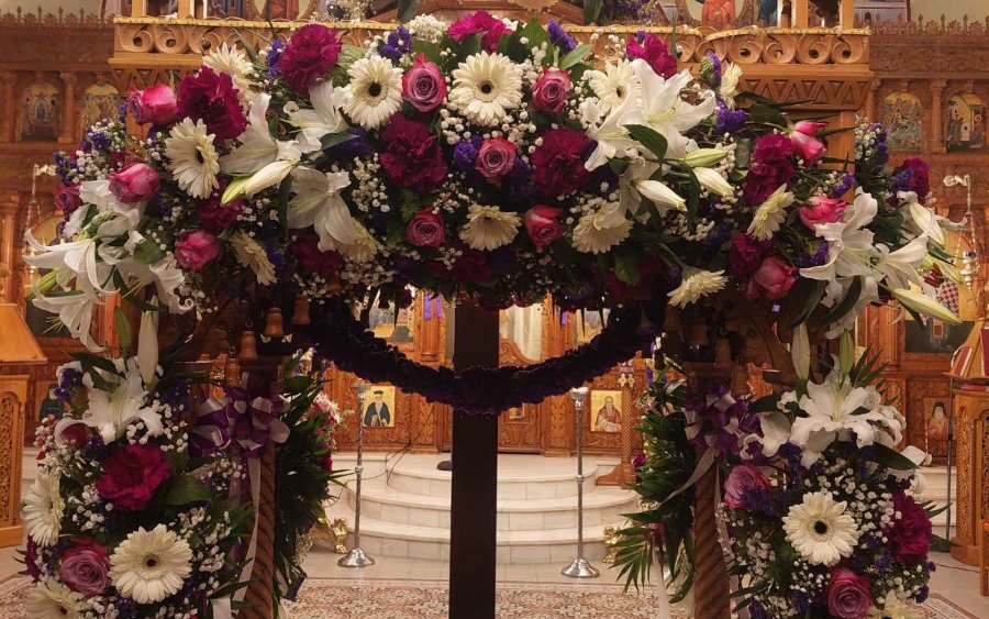 Με κατάνυξη η Ακολουθία και η περιφορά του Επιταφίου στον Πόρο