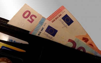Ρύθμιση χρεών προς εφορία: Ερχεται αναστολή στην πληρωμή της δόσης Φεβρουαρίου
