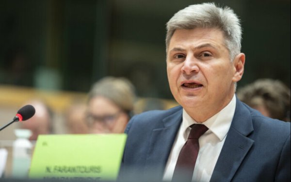 Φαραντούρης στον COSMOS 96,5: «Οι Ευρωπαίοι εξοπλίζουν την Τουρκία κι εμείς σιωπούμε»