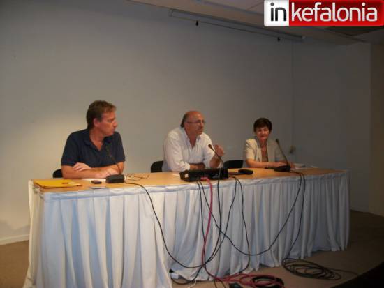 Δεύτερη μέρα της «εβδομάδας αποδήμων» - Συζητήσεις, προτάσεις και παράπονα