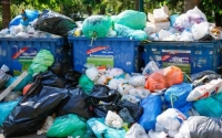 Πάτρα: Υγειονομική βόμβα οι 5.000 τόνοι σκουπιδιών στους δρόμους της πόλης