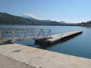 Με εντάσεις η εκδίκαση της αίτησης ασφαλιστικών μέτρων για την περιβόητη εξέδρα στη Σάμη