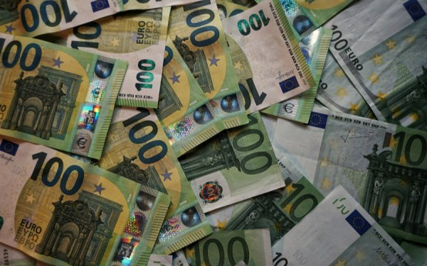 Συντάξεις Ιουλίου και έκτακτο επίδομα παιδιού: Πότε πληρώνονται