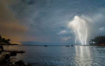 Πρωτόγνωρο: Πάνω από 96.000 κεραυνοί μέσα σε 10 μέρες τον Ιούνιο [χάρτης]