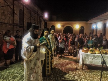 Μεγαλοπρεπής Πανηγυρικος Εσπερινός & Αγρυπνία στα Κηπούρια (εικόνες)