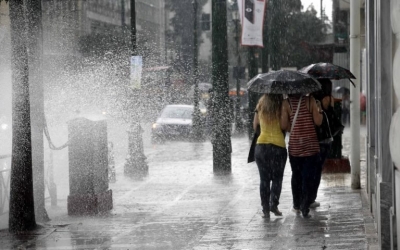 Καιρός: Η «Νεφέλη» θα σαρώσει την Ελλάδα και φέρνει… το Φθινόπωρο!
