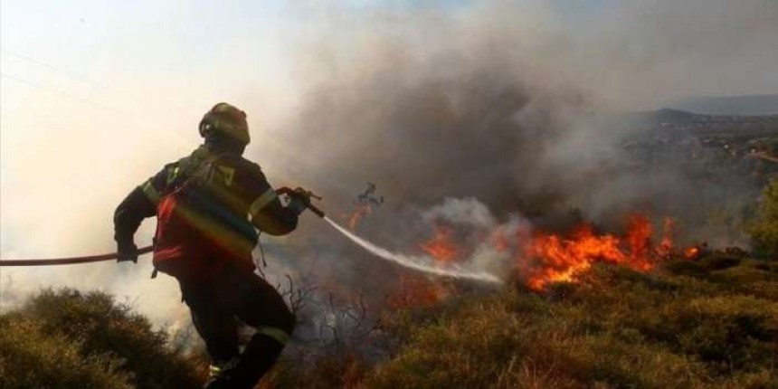 Υπό έλεγχο η φωτιά στα Κοκολάτα