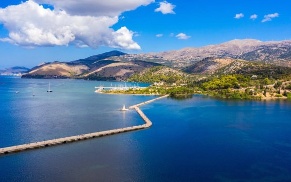 Στην Ελλάδα η μεγαλύτερη πέτρινη γέφυρα στην Ευρώπη και είναι πιο κοντά απ' όσο νομίζουμε!