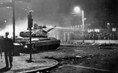 «Ντρέπομαι γι' αυτό που ήμουν, γι' αυτό που έκανα»: Η συγκλονιστική εξομολόγηση του οδηγού του τανκ που εισέβαλε στο Πολυτεχνείο