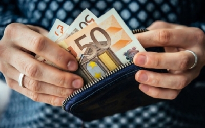 Ποιοι θα πάρουν κοινωνικό μέρισμα από 500 ευρώ -Τι θα γίνει με 13η σύνταξη & επίδομα γέννας