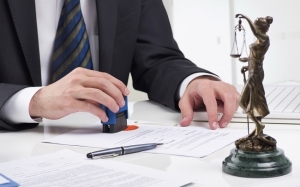 Έκπτωση ασφαλιστικών εισφορών εταίρου προσωπικής εταιρείας