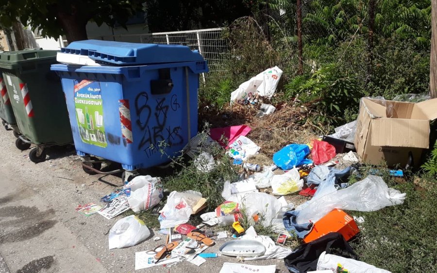 Δήμος Αργοστολίου: Απαγορεύεται η απόρριψη απορριμμάτων γύρω από τους κάδους