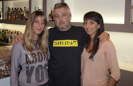 Ο Στάθης Παναγιωτόπουλος και τα… κορίτσια του! (photos + video)