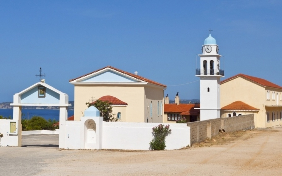 Όρθρος και Θεία Λειτουργία στην Ιερά Μονή Σισσίων από το Σάββατο 11/7