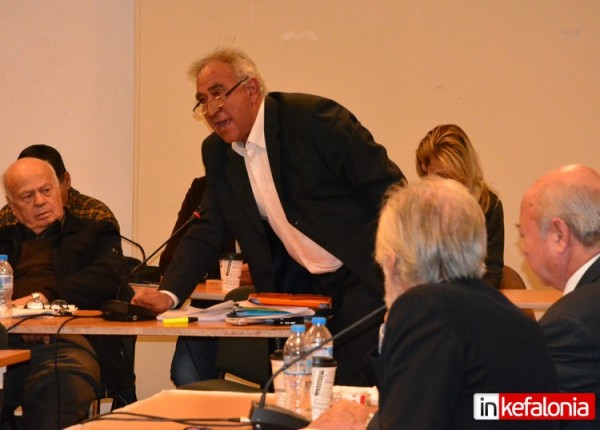 Σοβαρές αιχμές για αδιαφάνεια του Δήμου Κεφαλονιάς από τον Γιώργο Τζωρτζάτο (video)