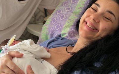 Άννα Τσουκαλά: Γέννησε και έγινε για πρώτη φορά μητέρα στα 50 της
