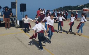 Πρωτομαγιά στον Πόρο!