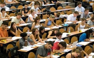 Σταματά από τους εκδότες η διανομή πανεπιστημιακών συγγραμμάτων