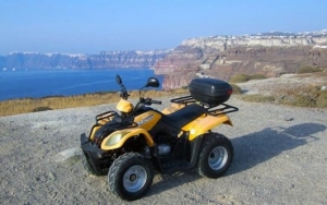 Τέλος οι γουρούνες από τους δρόμους των ελληνικών νησιών; Οι αλλαγές που σκέφτονται στο υπουργείο