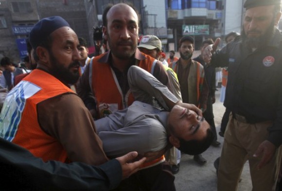 Καταστροφικός σεισμός 7,5 βαθμών της κλίμακας ρίχτερ με περισσότερους από 160 νεκρούς σε Πακιστάν, Αφγανιστάν και Ινδία