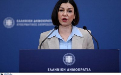 Πελώνη για 25η Μαρτίου: Δεν θα γίνουν μαθητικές παρελάσεις, μόνο η στρατιωτική