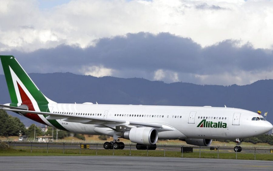 «Addio» από την Alitalia: Τελευταία πτήση έπειτα από 74 χρόνια