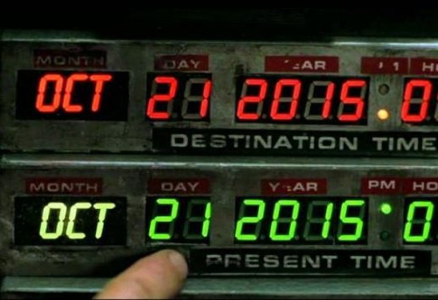 Σήμερα είναι η ημέρα που ο Μάικλ Τζ. Φοξ του «back to the future» ταξιδεύει στο μέλλον - Τι πρόβλεψε σωστά η ταινία