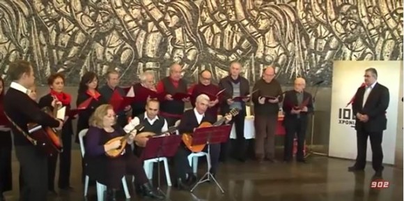 Πρωτοχρονιάτικα κάλαντα στον Δ. Κουτσούμπα απο το σύλλογο Φαρακλάδων «Η Εύγερος» (video)