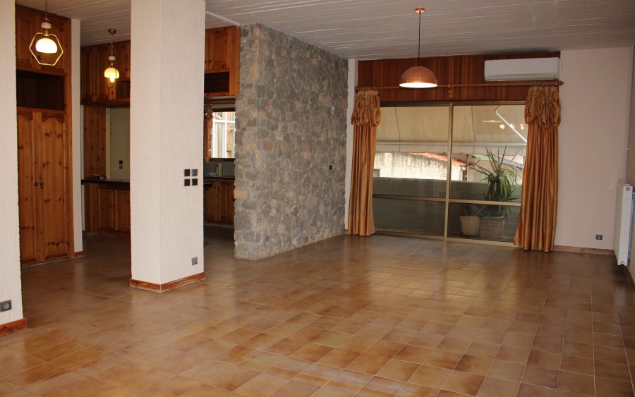 GM Properties: Πωλείται διαμπερές διαμέρισμα σε κεντρικό σημείο της Λεωφόρου Βεργωτή