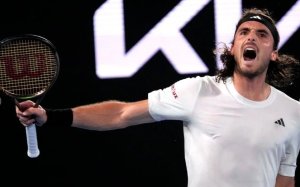 Australian Open: Χαμένη ευκαιρία για Στέφανο Τσιτσιπά που υποκλίθηκε στο μεγαλείο του Νόβακ Τζόκοβιτς - 22ο Grand Slam ο μυθικός Σέρβος