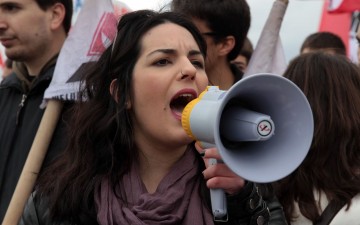 Ζητούν 50% μείωση στα εισιτήρια των εκπαιδευτικών