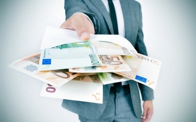 Πιστώνεται σήμερα το απόγευμα η 13η σύνταξη στους τραπεζικούς λογαριασμούς των συνταξιούχων