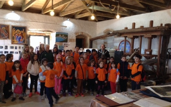 Το Δημοτικό Σχολείο "Αγιος Γεράσιμος" Ομαλών στο Μουσείο Καμιναράτων