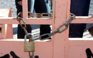 Βασίλης Μπακούρος: &quot;Σχολεία στο Ληξούρι. Πονεμένης ιστορίας συνέχεια...&quot;