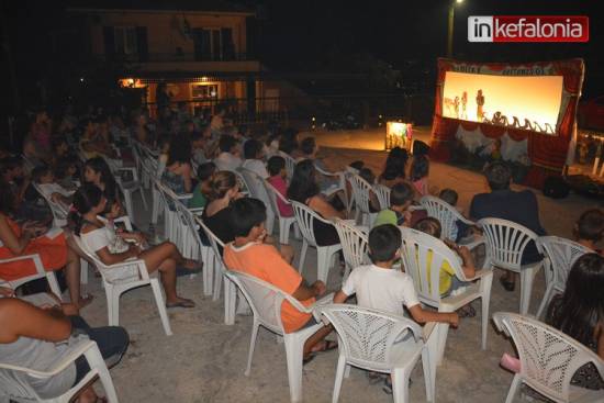 Ξεχωριστή βραδιά με Καραγκιόζη και σουβλάκια από τον Α.Ο. Εικοσιμίας (εικόνες + video)