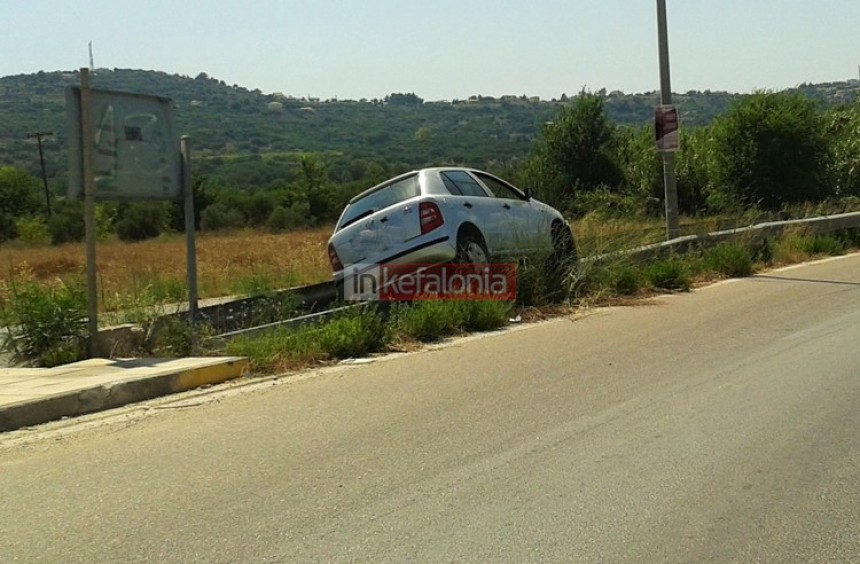 Τροχαίο ατύχημα στον μεσαίο κόμβο στην Κρανιά