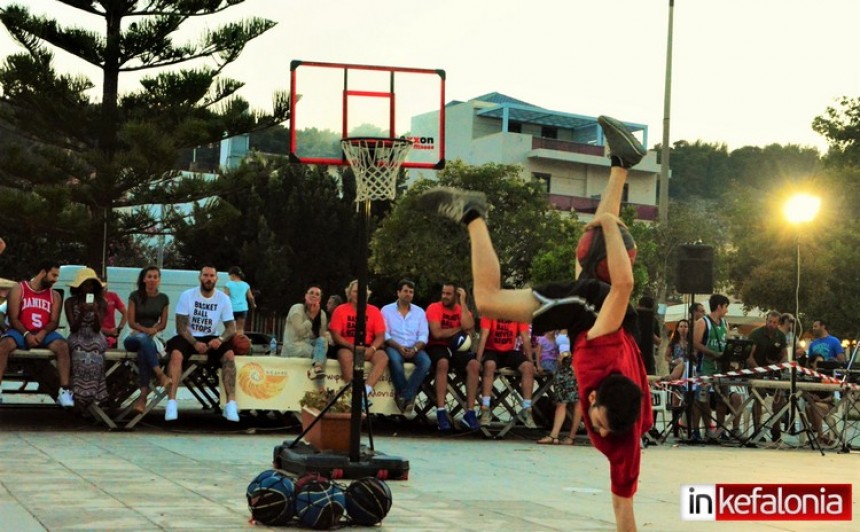 «Ζάλισαν» τις μπάλες στο 1o Free Style Basketball στο Αργοστόλι! (εικόνες + video)