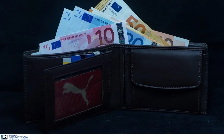 Στην τελική ευθεία η έρευνα για τις τραπεζικές χρεώσεις στις συναλλαγές