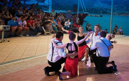 Ευχαριστήριο μήνυμα από τη σχολή χορού «Art & Style' Dance Studio»