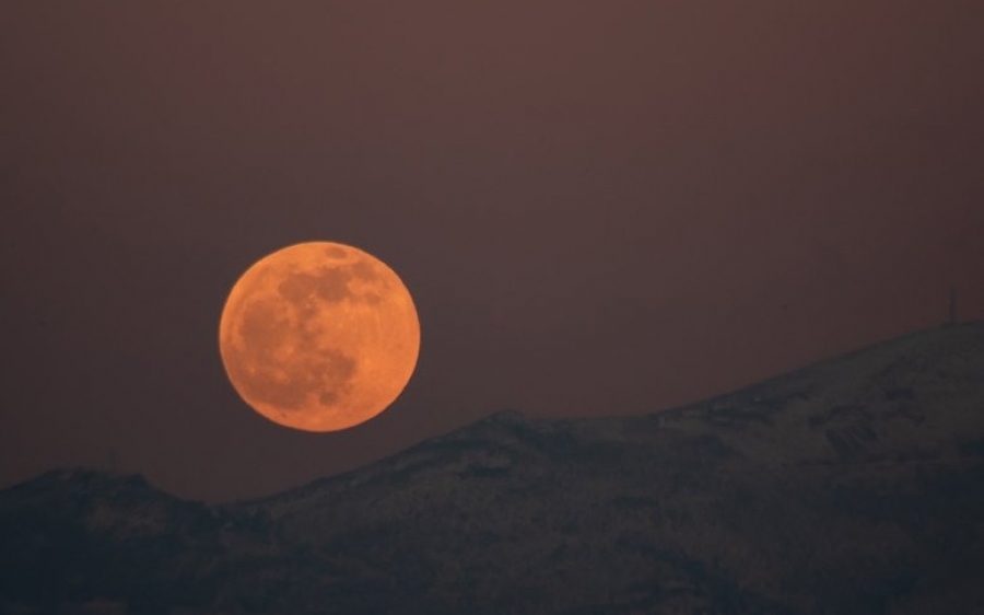 Απόψε το μεγαλύτερο φεγγάρι του 2020 - Η «πασχαλινή» υπερπανσέληνος