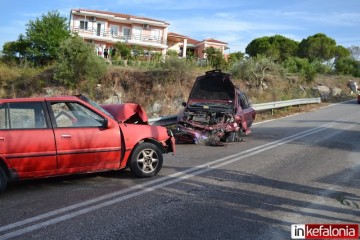 Σοβαρό τροχαίο στα Μαντζαβινάτα με μετωπική σύγκρουση δύο οχημάτων (εικόνες)