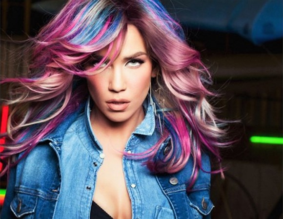 H Κατερίνα Στικούδη στον Inkefalonia 89,2 για την συμμετοχή της στο αποψινό "Flash Summer Night"