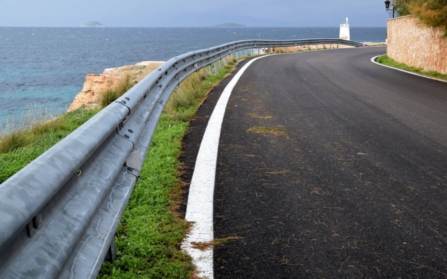 ΠΕΡΙΦΕΡΕΙΑ: Διαγωνισμός για την αλλαγή στηθαίων στο Ε.Ο.Δ. Κεφαλονιάς